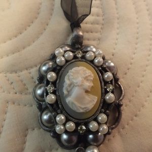 Victorian style choker